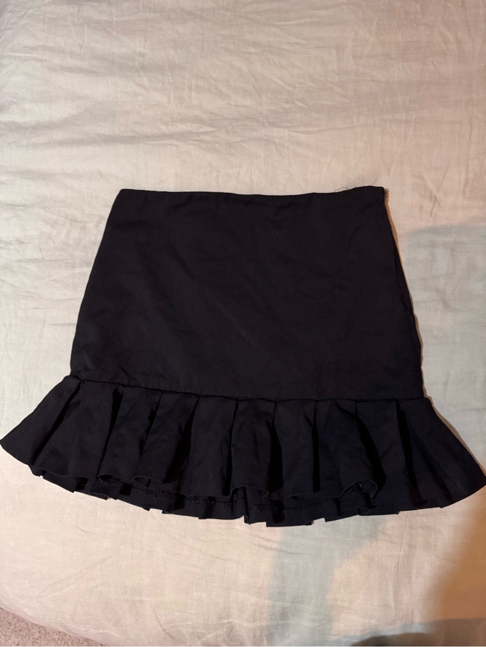 Vintage Holt Renfrew Black Ruffle Hem Skirt